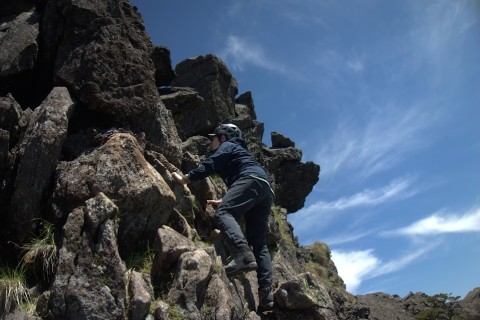 八ヶ岳　三ツ岳　安全登山講習会２岩場の歩き方　B日程