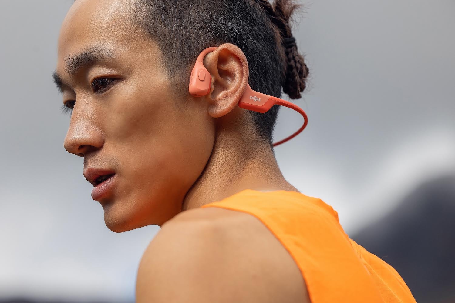 Shokz OpenRun Pro 2 オレンジ　骨伝導イヤホン OpenRunPro2_Orange_F_1de9f776-