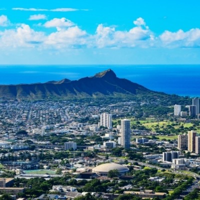 海岸線を巡るホノルル