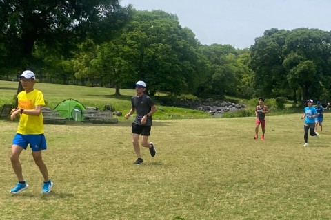 芝生400mインターバル走練習会【吹田市千里万博公園】