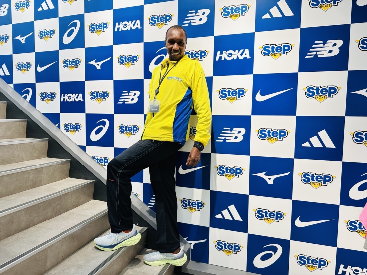 スタッフ:エドワード