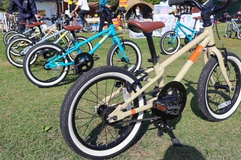 乗れた！の感動を一緒に「親子で楽しく学べる自転車教室 in りんりんポート土浦」