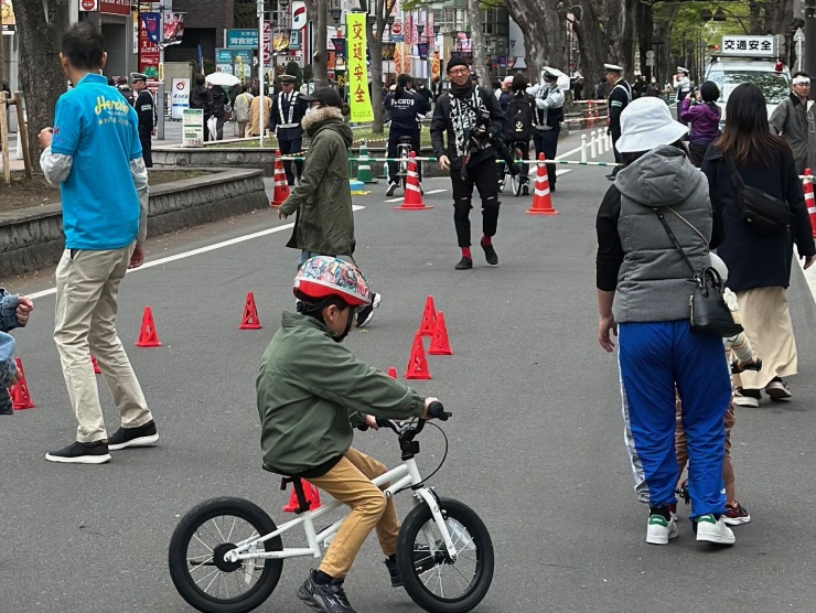 まずはペダルなしで練習！