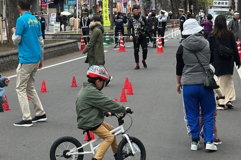 自転車に乗れない子も、うまくなりたい子も集まれ！　キッズチャレンジサイクルスクール