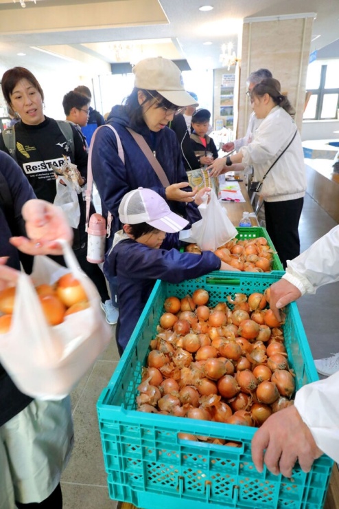 ゴール後のお楽しみ抽選会（玉ねぎ詰め放題など）