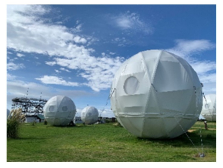 海の中道　球体テント