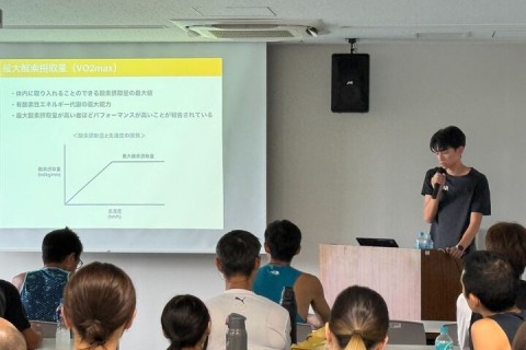 薄田コーチの座学の模様