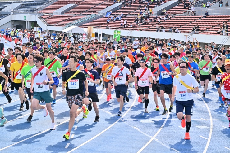 42.195kmリレーのスタートのようす