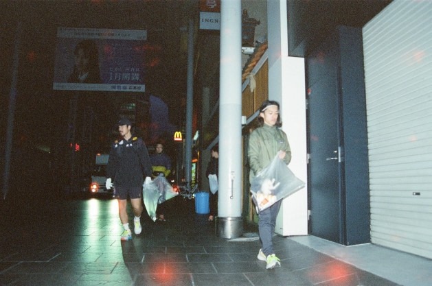 プロギングの様子