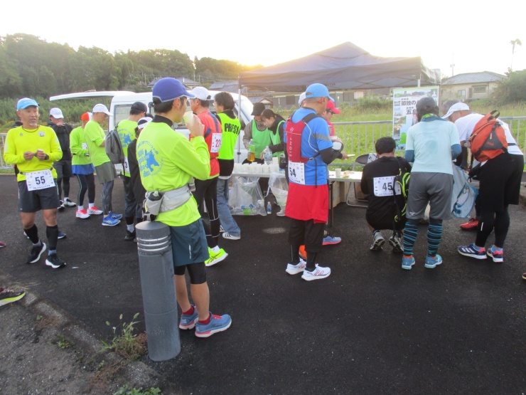 給水ポイントでの様子