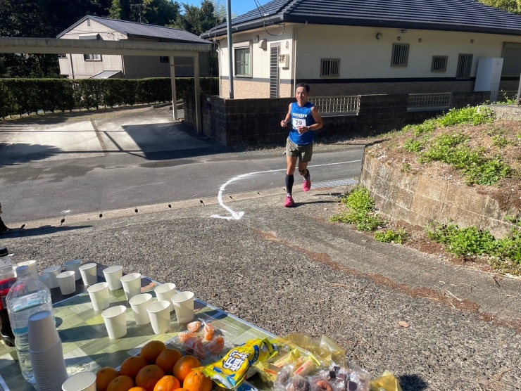 エイドに向かう選手