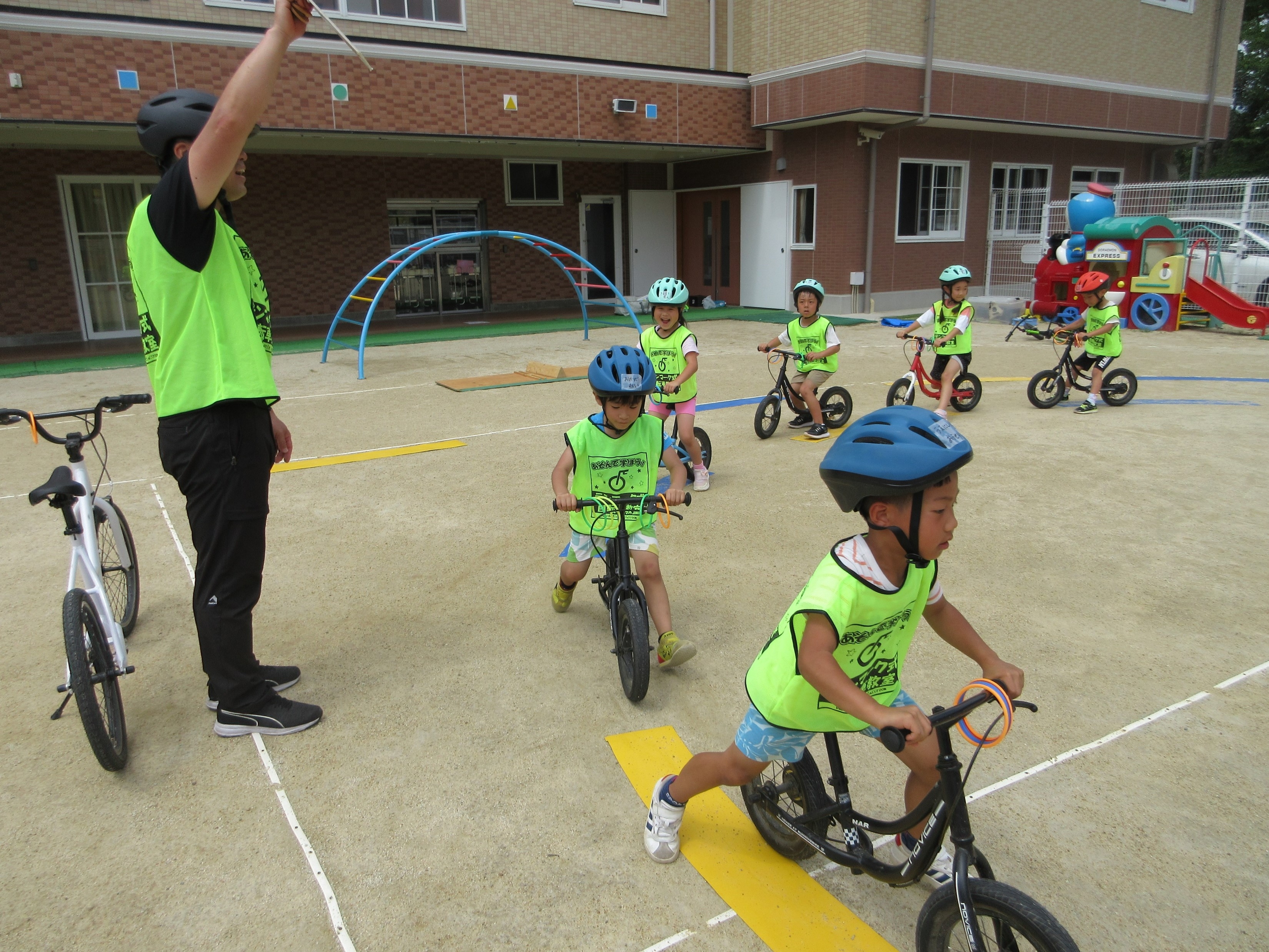 楽しく学べるデンマーク式自転車教室 in 東京ベイバイシクル2025 | e