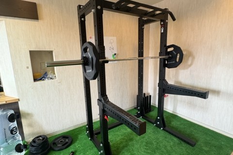 走るのが楽しくなる体の使い方。インストラクターに学ぶストレッチポールの基本