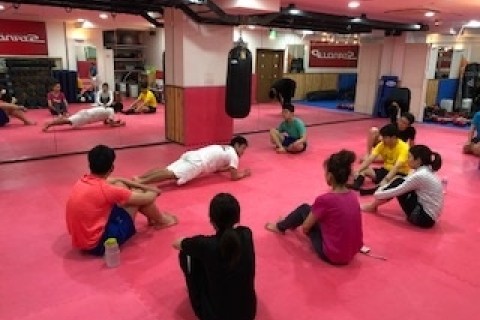 目覚めよ！私の腹筋！腹筋教室