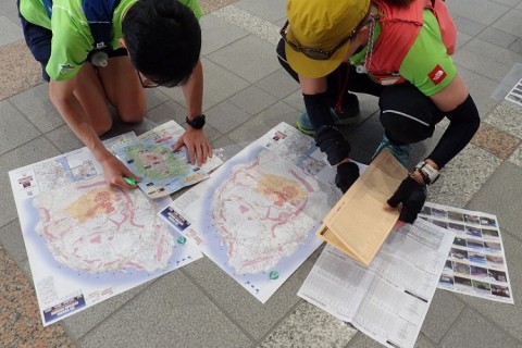 さかいやスポーツ × アドベンチャーディバズ 「はじめてのロゲイニング」地図読み机上講習会