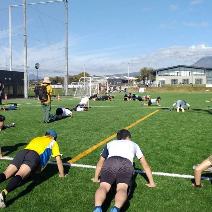 サバイバル腕立て伏せの様子