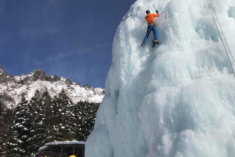 アイスクライミング講習会　ビギナー／初級　＠赤岳鉱泉アイスキャンディー