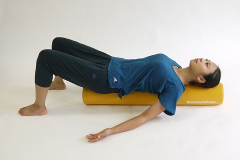 走るのが楽しくなる体の使い方。インストラクターに学ぶストレッチポールの基本