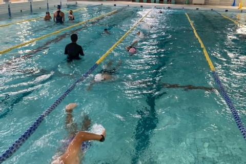 2月16日(月) 18:30~ アシさとクラブ『スイミングクラス』