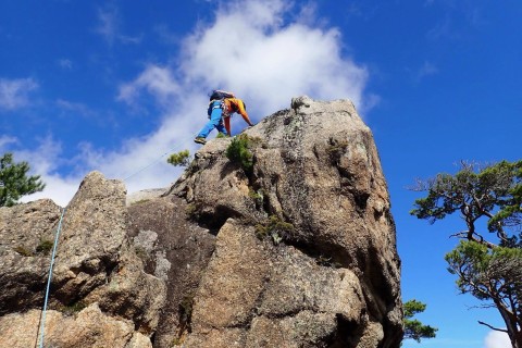 レベルアップ登山のための安全管理／初めてのロープワーク講習会　＠湘南鷹取山