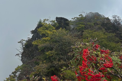 表妙義縦走ガイドプラン　（妙義神社〜鷹戻し〜中ノ岳）