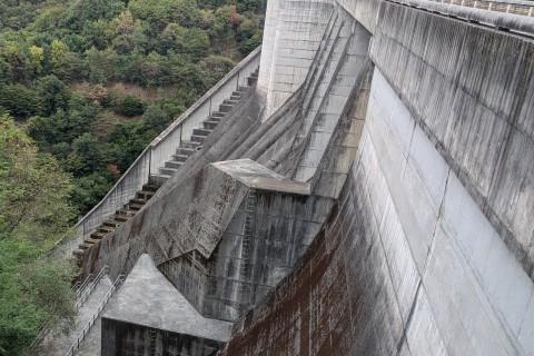 小里川ダム階段レース