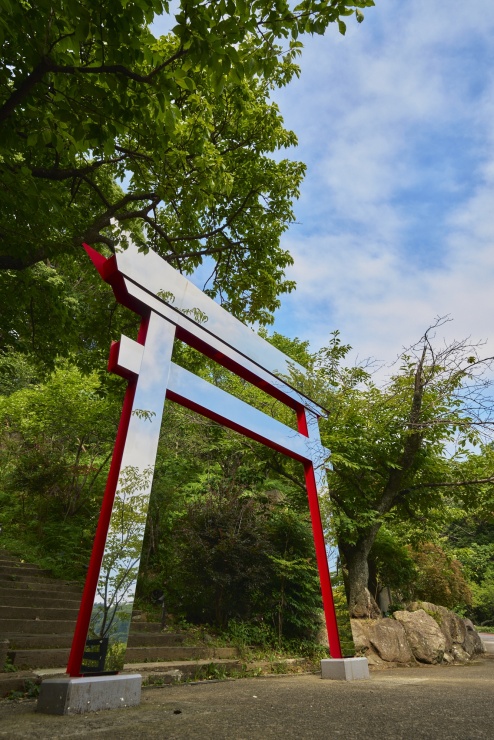 鏡の鳥居