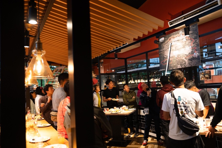 ウェルカムパーティー（コースディレクターによるコース攻略ガイド付き）