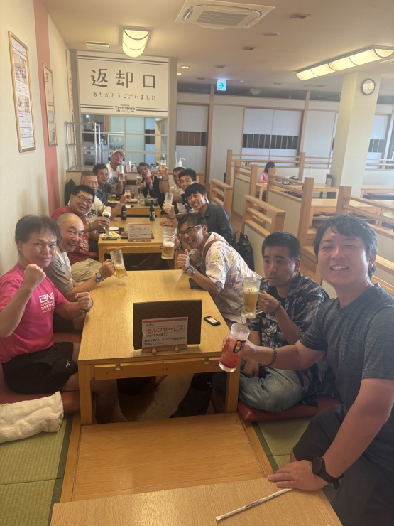 ゴール後は打ち上げも