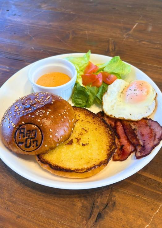 Reg-On Dinerモーニングセット