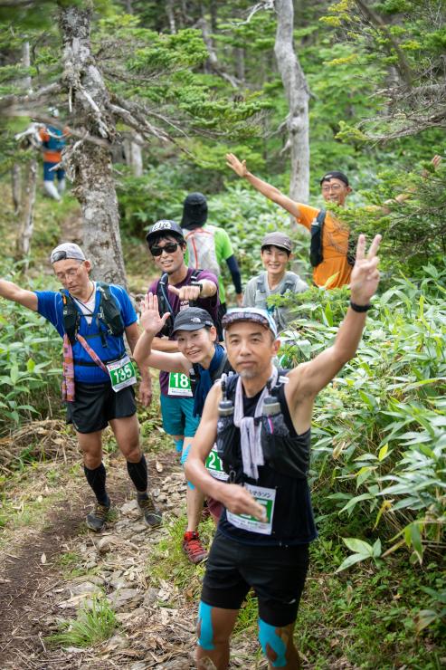 鉢盛山登山道にて