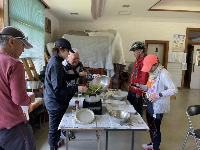 山菜の天ぷら体験