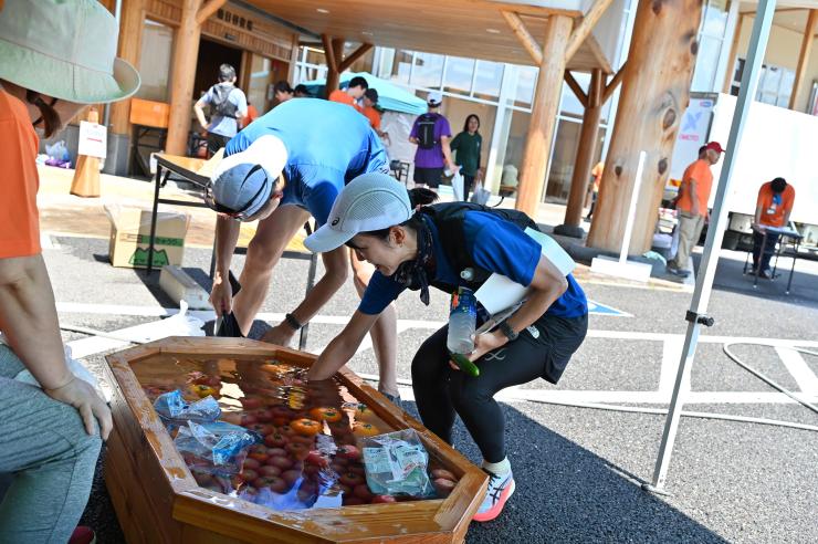 ゴール後に冷えた村内産の野菜はいかがですか？