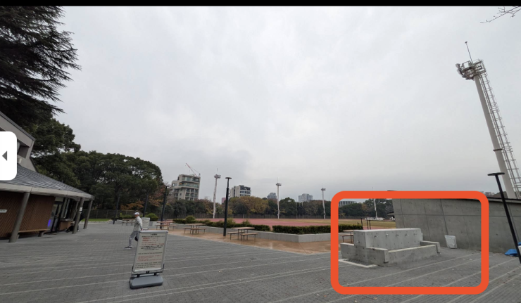 集合場所「織田フィールド陸上競技場」