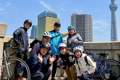 ネコみたいに気ままに。新緑の下町とネコ雑貨を巡るゆるポタ旅「隅田川よりみち散⾛ inことまちベース」