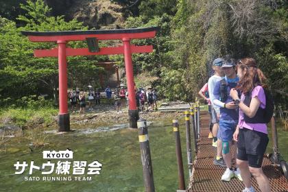 びわ湖に浮かぶ「神の棲む島」竹生島 初夏の遠足ラン びわ湖クルーズ 42㌔ 55㌔【サトウ練習会】