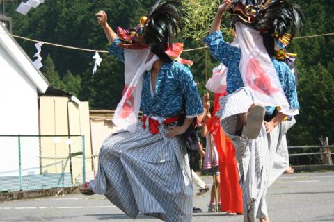 【小菅村】獅子舞ウォーキングツアー！箭弓神社祭典 獅子舞とともに歩いて巡る源流の村