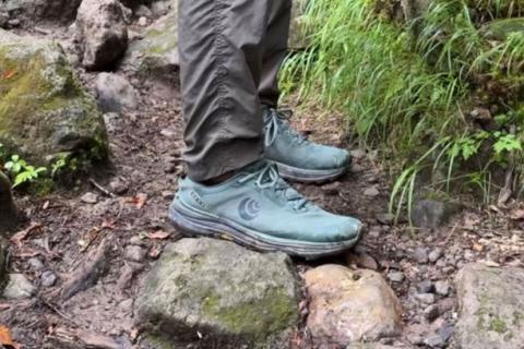 TOPO ハイキングシューズ 試し履きハイク
