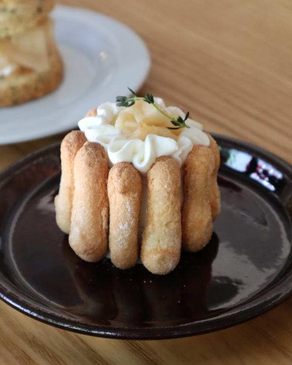 桃のシャルロット