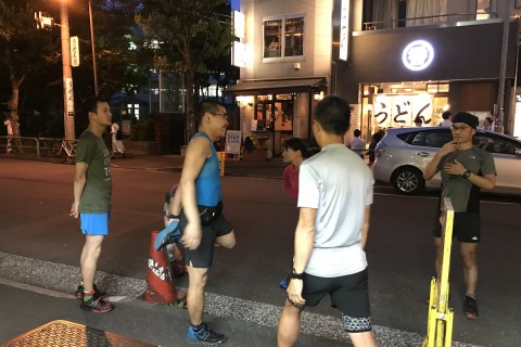 初心者歓迎！トレランシューズ試履・試走もできる皇居平日ナイトラン！